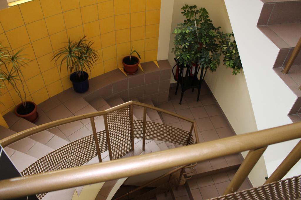 Pension Yellow Timişoara Exteriör bild